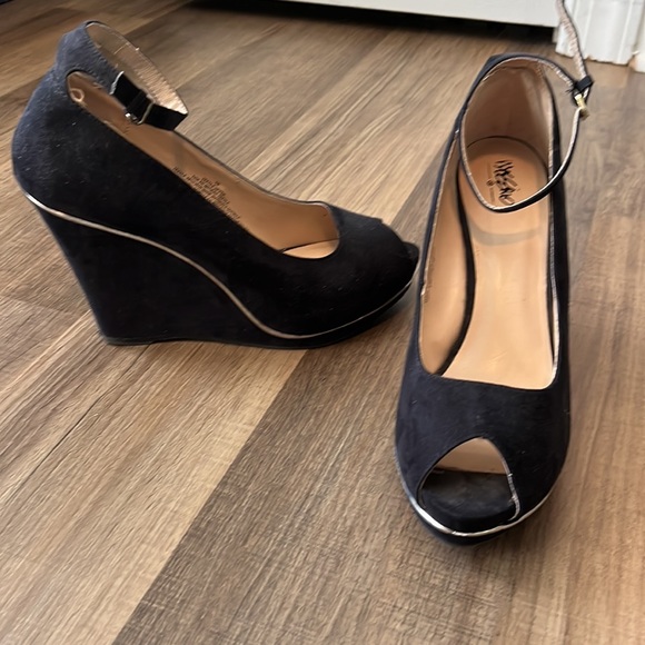 Mossimo Peep-toe heels - Picture 2 of 3